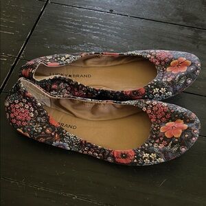 Lucky Brand Black and Pink Floral Flats